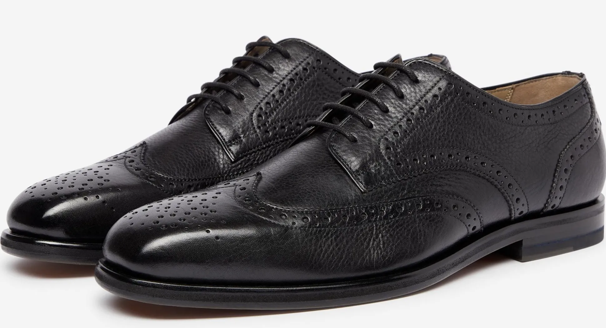 Chedworth Black